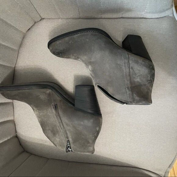 Paul Green Distressed Grey Western Scallop Boots - Picture 8 of 13